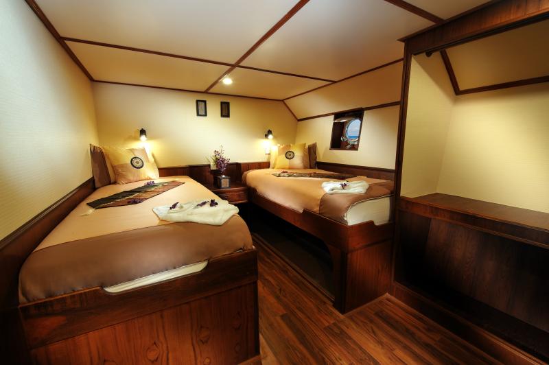 Suite Cabin 9+10 (Lower Deck)	